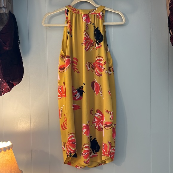 C & S FLORAL PRINT GOLD SHORT SLEEVELESS DRESS WITH POCKETS-SMALL-FREE SHIPPING - Picture 2 of 6